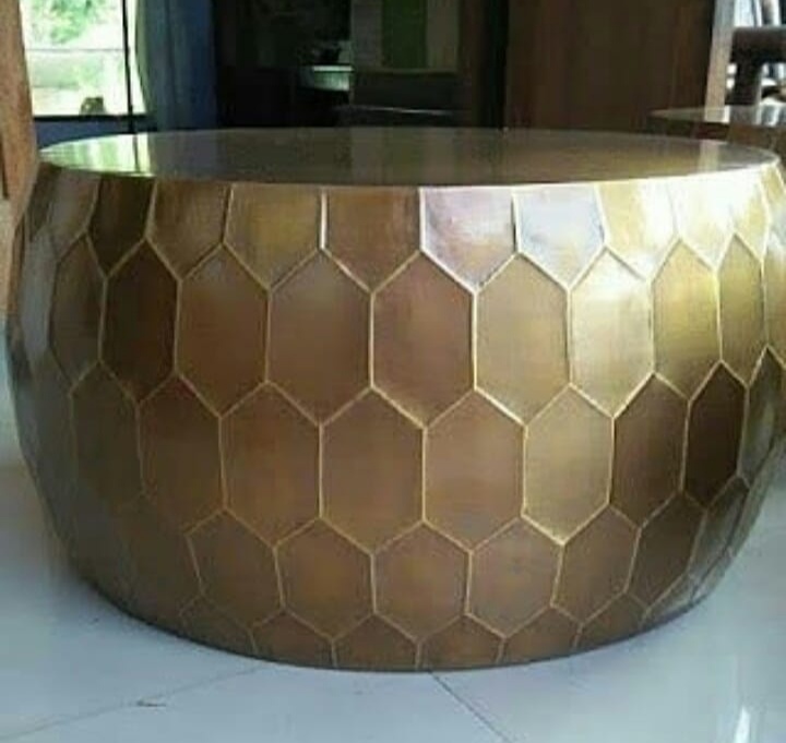 meja tembaga dan kuningan