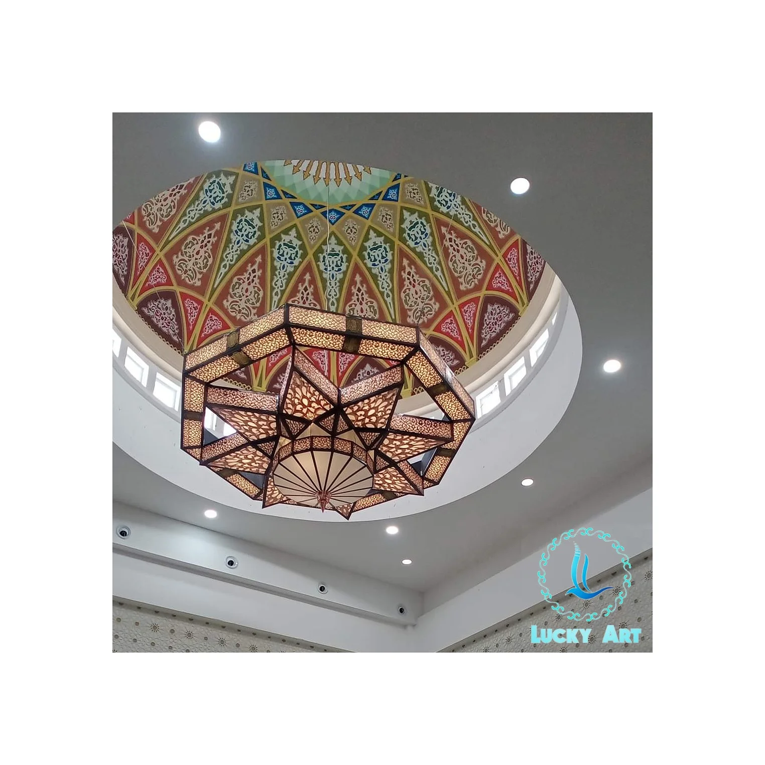 Lampu gantung masjid