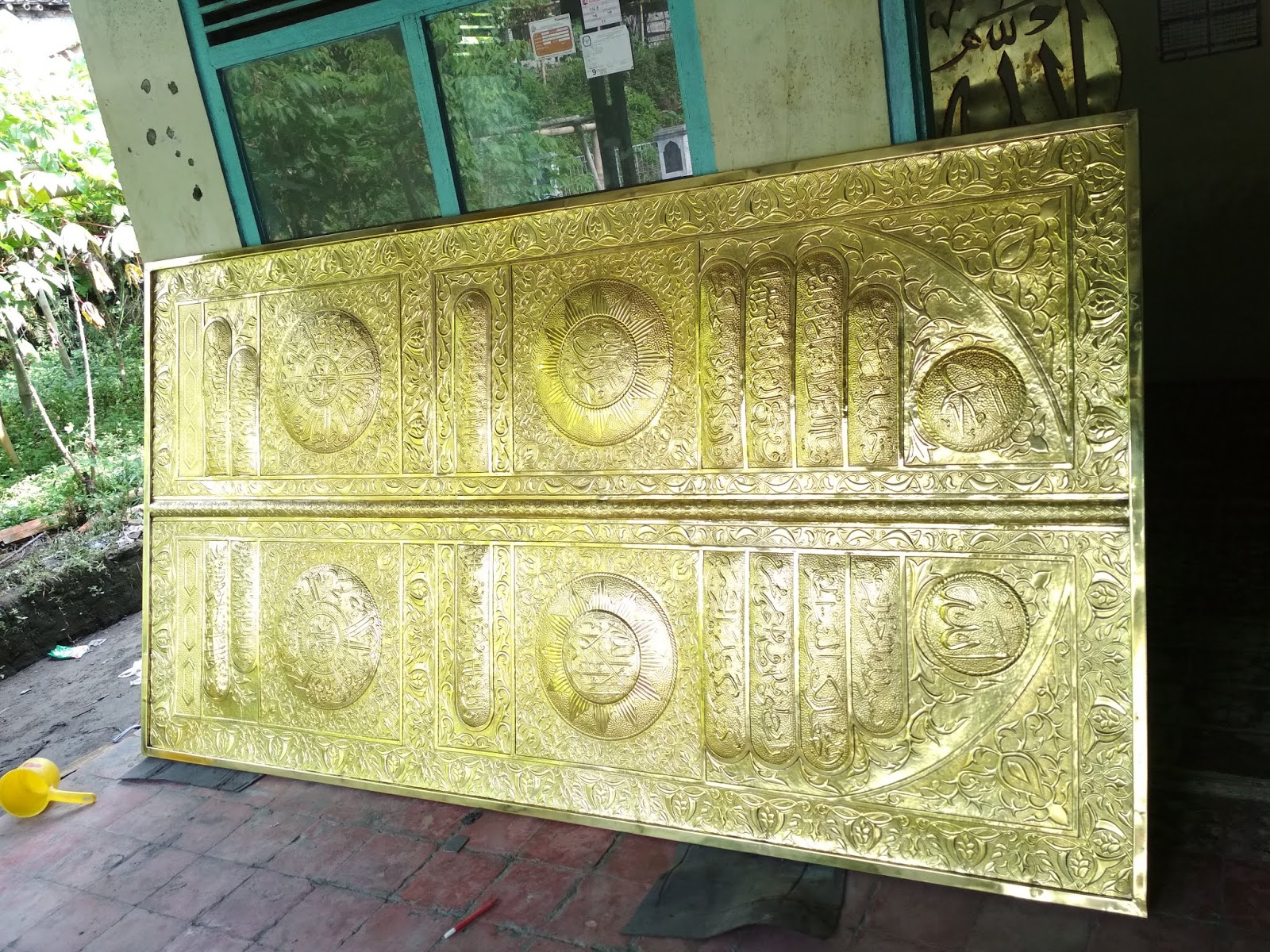 Replika pintu ka'bah